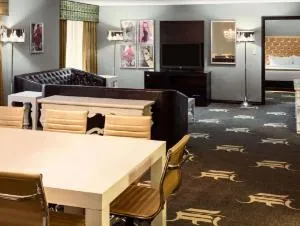 Wyndham Garden Dallas North hotel thumbnail 4