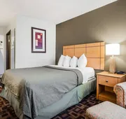 Quality Inn & Suites Des Moines Airport hotel detail image 5