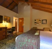 Best Western The Inn & Suites Pacific Grove hotel detail image 7