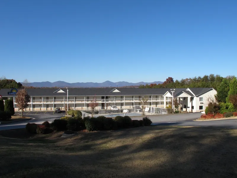 Days Inn by Wyndham Dahlonega University Area hotel detail image 2