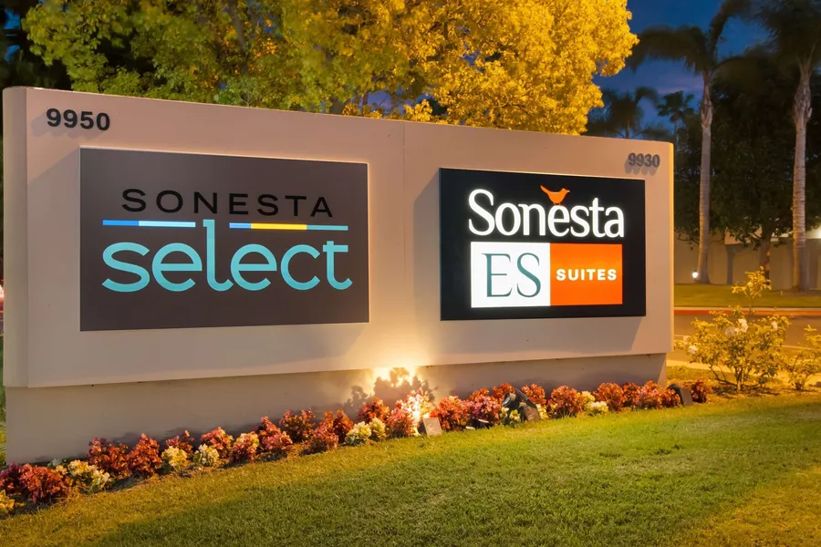 Sonesta Select Huntington Beach Fountain Valley hotel detail image 6