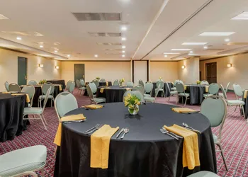 Clarion Hotel and Conference Center Harrisburg West hotel thumbnail 8