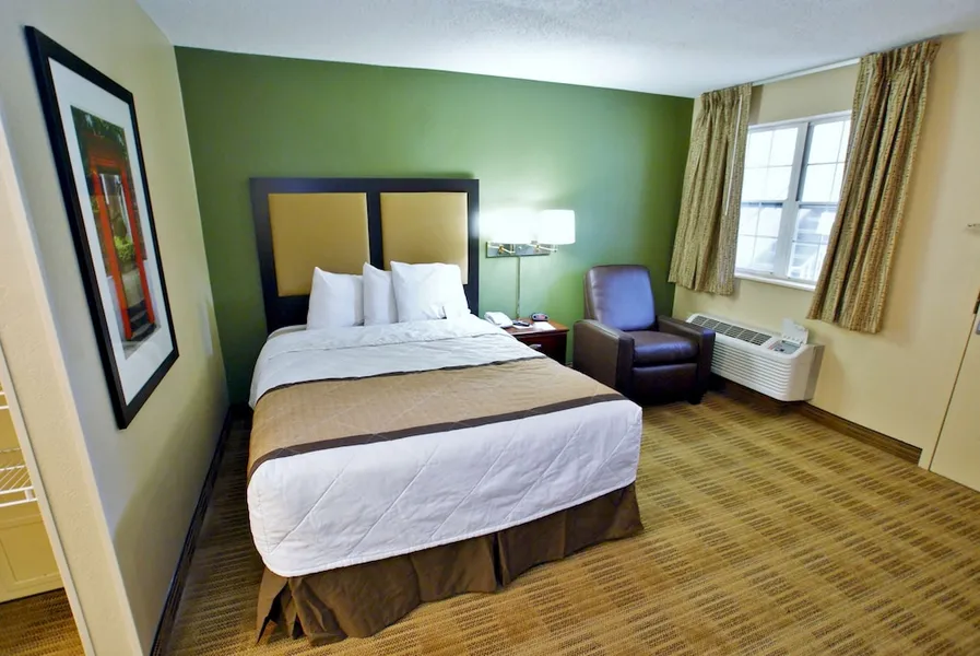 Extended Stay America Select Suites Nashville Airport hotel detail image 6