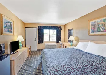 Days Inn by Wyndham Whittier Los Angeles hotel thumbnail 7