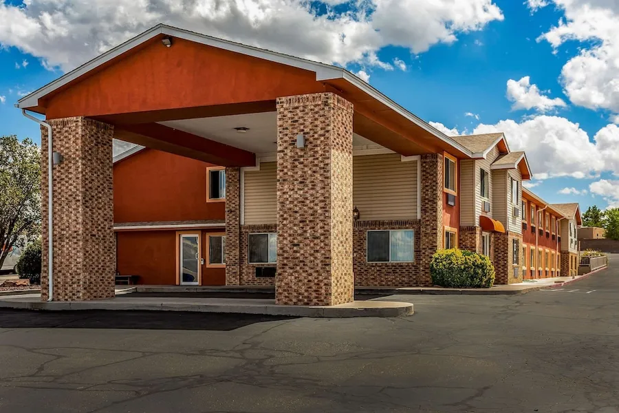 Quality Inn Los Lunas - Albuquerque South hotel detail image 2