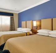 Days Inn by Wyndham San Francisco - Lombard hotel detail image 7