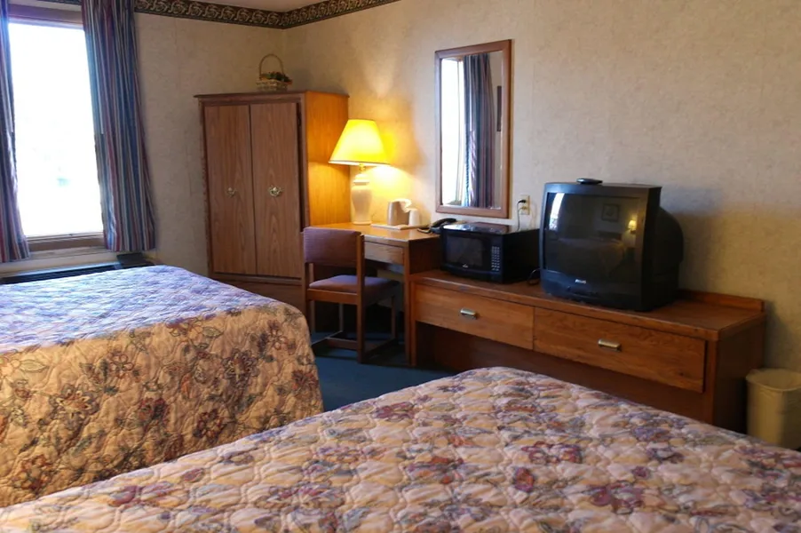 State Line Inn hotel detail image 6