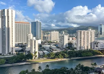 Marina Tower Waikiki hotel thumbnail 5