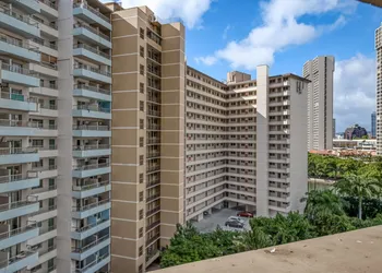 Marina Tower Waikiki hotel thumbnail 6