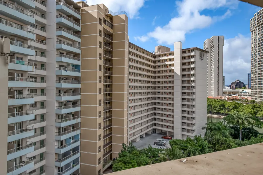 Marina Tower Waikiki hotel detail image 6
