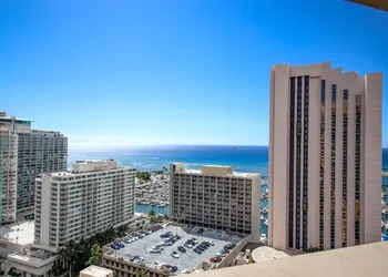 Marina Tower Waikiki hotel thumbnail 7