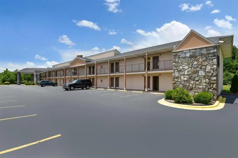 Americas Best Value Inn Canton, NC hotel detail image 2