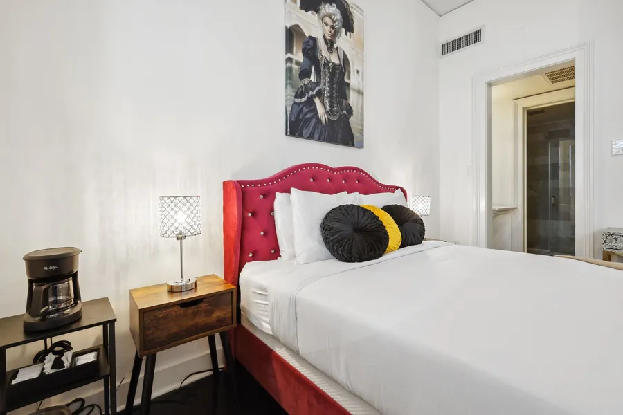 Roami at St. Helene hotel detail image 6