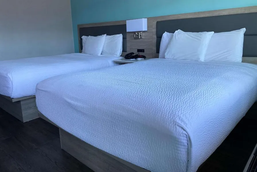 Travelodge by Wyndham LAX hotel detail image 2