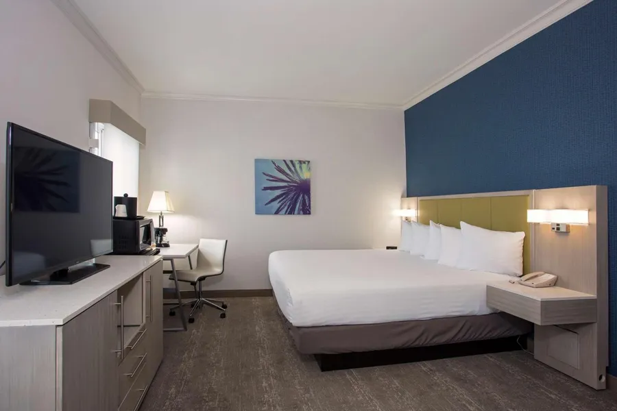 SureStay Hotel by Best Western Santa Monica hotel detail image 2