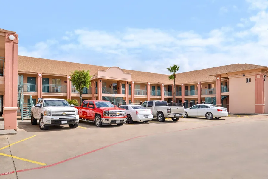 Americas Best Value Inn Clute Lake Jackson hotel detail image 2