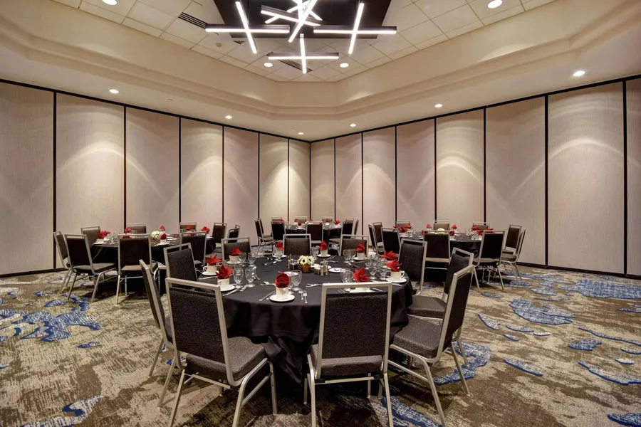 Embassy Suites Charleston hotel detail image 6