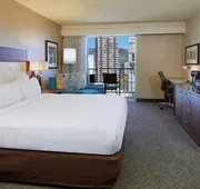 DoubleTree by Hilton Hotel Alana - Waikiki Beach hotel detail image 4