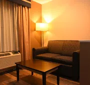 Capital Inn & Suites hotel detail image 7