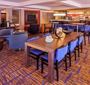 Courtyard by Marriott Chicago Midway Airport hotel detail image 4