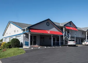 Econo Lodge Rutland City near Hwy 7 hotel thumbnail 4