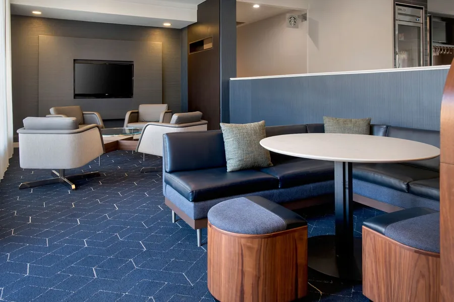 Courtyard by Marriott New Carrollton hotel detail image 2