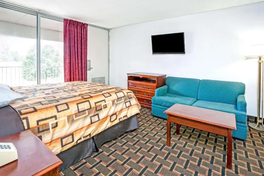 Travelodge by Wyndham Adrian hotel detail image 2