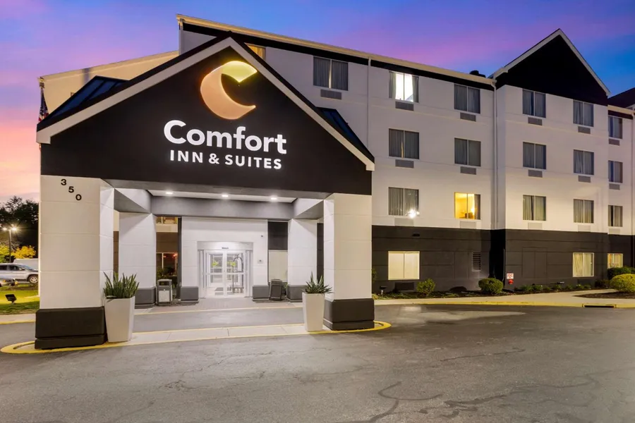Comfort Inn & Suites Mt. Laurel-Philadelphia hotel detail image 2