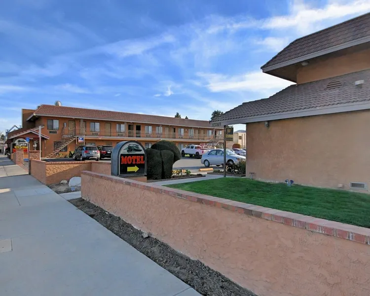 Santa Clarita Motel hotel detail image 2