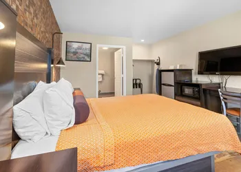 Santa Clarita Motel hotel thumbnail 7