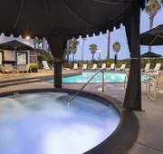 West Beach Inn, a Coast Hotel hotel detail image 4