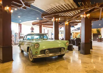 Thunderbird Hotel hotel thumbnail 6