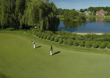 Inn On Woodlake hotel thumbnail 4