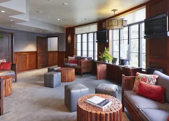 Inn On Woodlake hotel thumbnail 7