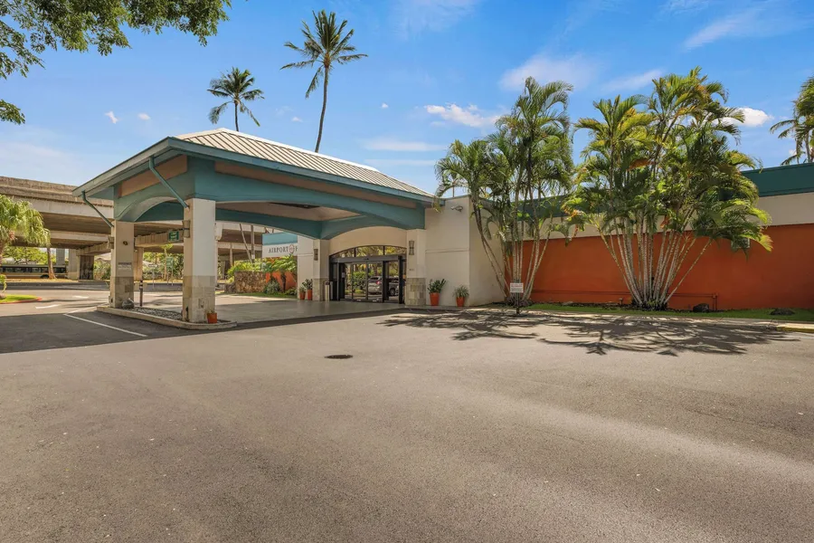 Airport Honolulu Hotel, Trademark Collection by Wyndham hotel detail image 6