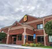 Super 8 by Wyndham Elgin hotel detail image 3