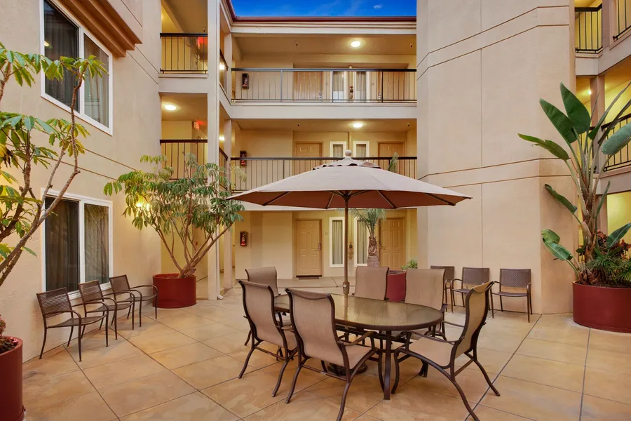 Days Inn by Wyndham Carlsbad hotel detail image 6