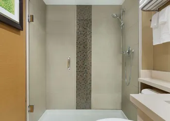 Travelodge by Wyndham Toronto East hotel thumbnail 5