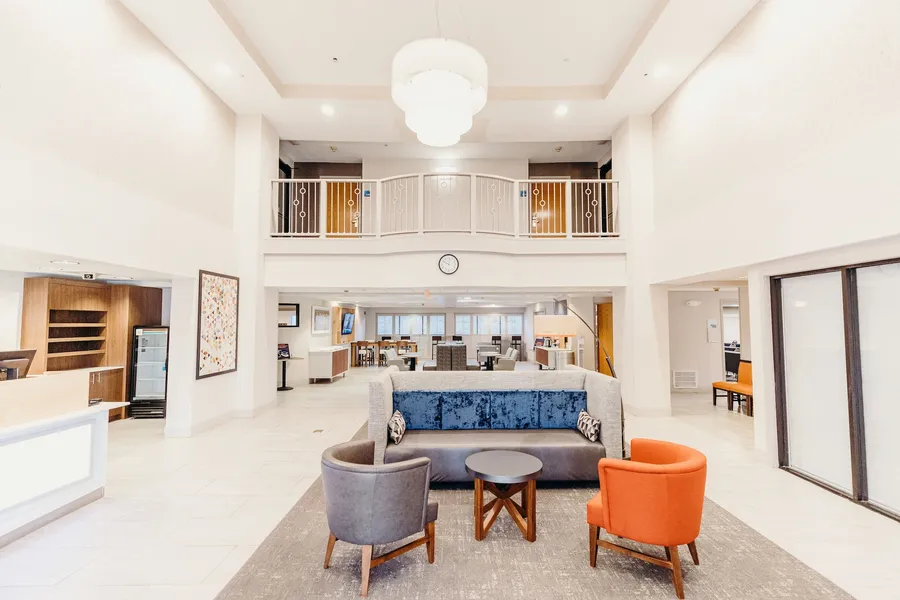 Holiday Inn Express Atlanta NE I-85 Clairmont by IHG hotel detail image 2