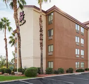 Red Roof Inn PLUS+ Phoenix West hotel detail image 5