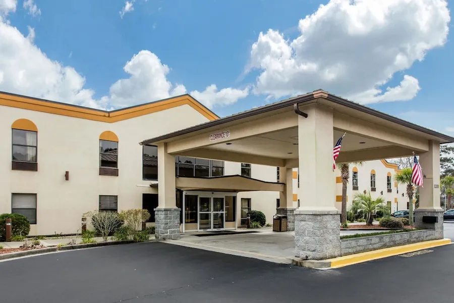 Quality Inn Surfside Myrtle Beach hotel detail image 2