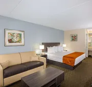 Days Inn & Suites by Wyndham Orlando Airport hotel detail image 7
