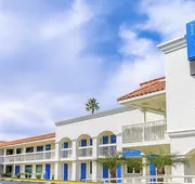 Motel 6 Carlsbad, CA Beach hotel detail image 3