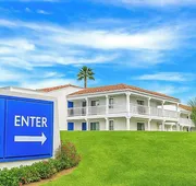 Motel 6 Carlsbad, CA Beach hotel detail image 4