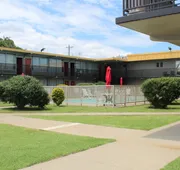 Econo Lodge Paducah West I-24 hotel detail image 3