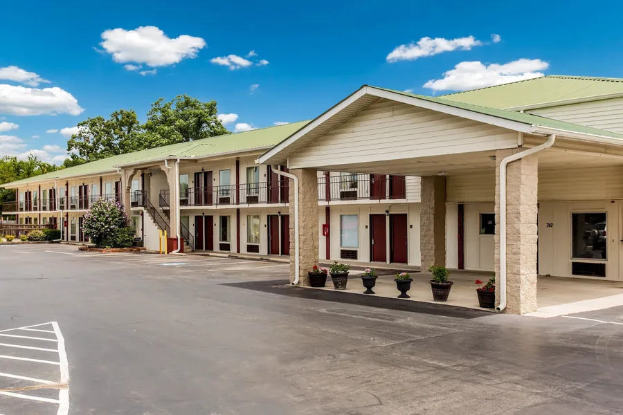 Red Roof Inn Monteagle - I-24 hotel detail image 2