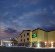 La Quinta Inn & Suites by Wyndham Erie hotel detail image 3