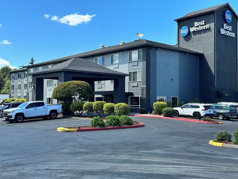 Best Western Cascade Inn & Suites hotel detail image 2