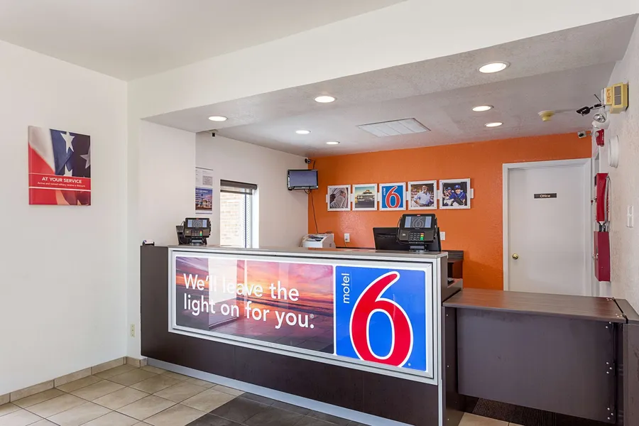 Motel 6 Baton Rouge, LA - Southeast hotel detail image 6