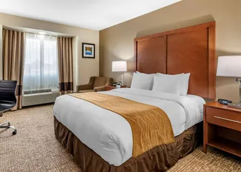 Comfort Inn Portland near I-84 and I-205 hotel thumbnail 4